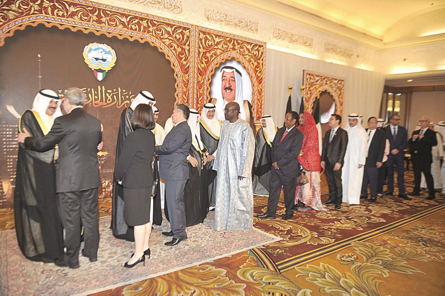 عميد السلك الديبلوماسي والسفراء الإيراني والكندية والأوزبكي يقدمون التهاني