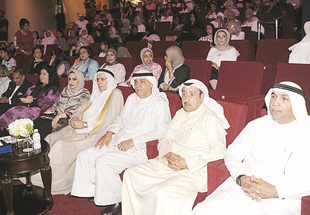 u0639u0644u064a u0627u0644u064au0648u062du0629 u0648u0645u062du0645u062f u0627u0644u0639u0633u0639u0648u0633u064a u0641u064a u0645u0642u062fu0645 u0627u0644u062du0636u0648u0631 (u062au0635u0648u064au0631 u0637u0627u0631u0642 u0639u0632u0627u0644u062fu064au0646)