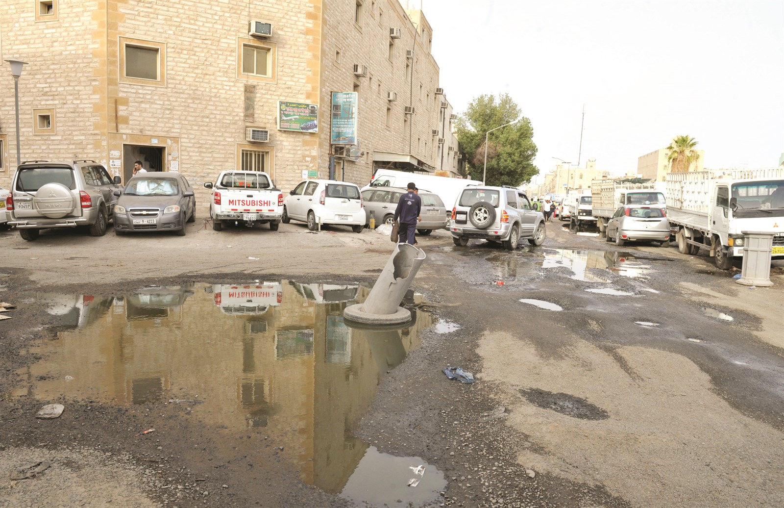 يد الإهمال في كل مكان