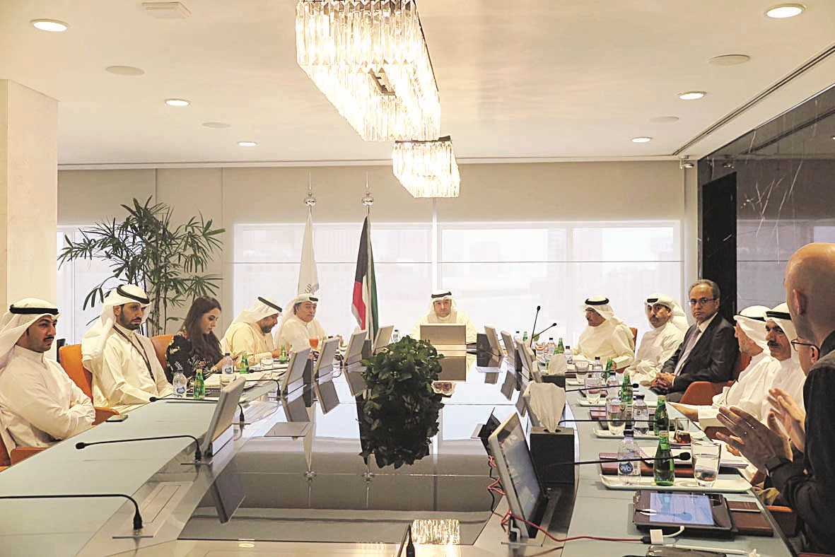 u0623u0628u0644 u0645u062au0631u0626u0633u0627 u0627u062cu062au0645u0627u0639 u0645u062cu0644u0633 u0627u0644u0628u0646u0643 u0623u0645u0633