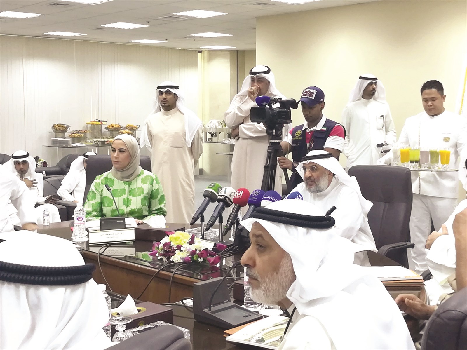 u0627u0644u0645u0637u0648u0639 u0648u0627u0644u063au0646u064au0645 u062eu0644u0627u0644 u0627u0644u062au0648u0642u064au0639