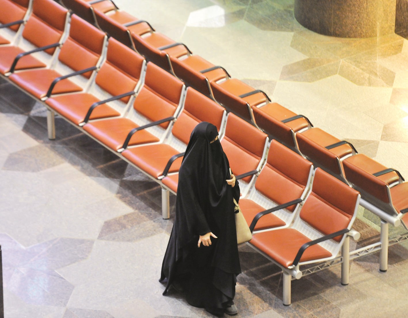 u062au0648u062cu0647 u0644u062au0642u0633u064au0645 u0627u0644u0633u0648u0642 u0639u0644u0649 3 u0643u064au0627u0646u0627u062a           (u062au0635u0648u064au0631 u0646u0648u0631 u0647u0646u062fu0627u0648u064a)