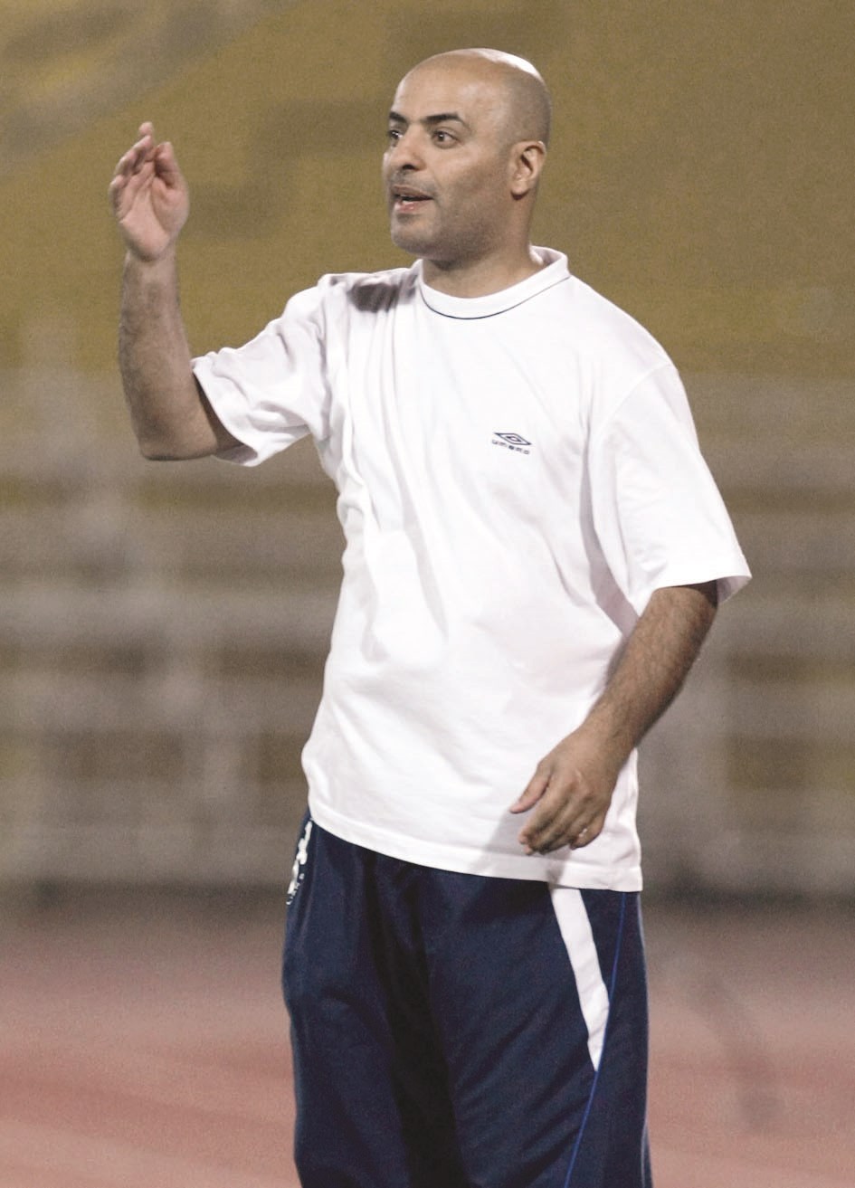 u0645u0627u0647u0631 u0627u0644u0634u0645u0631u064a            (u0627u0644u0623u0632u0631u0642 u062fu0648u062a u0643u0648u0645)