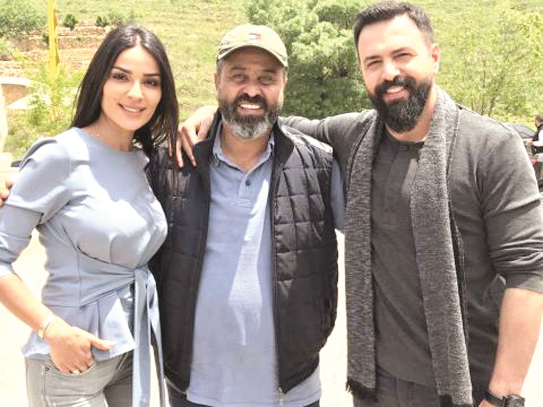 برقاوي يتوسط تيم حسن ونادين نجيم