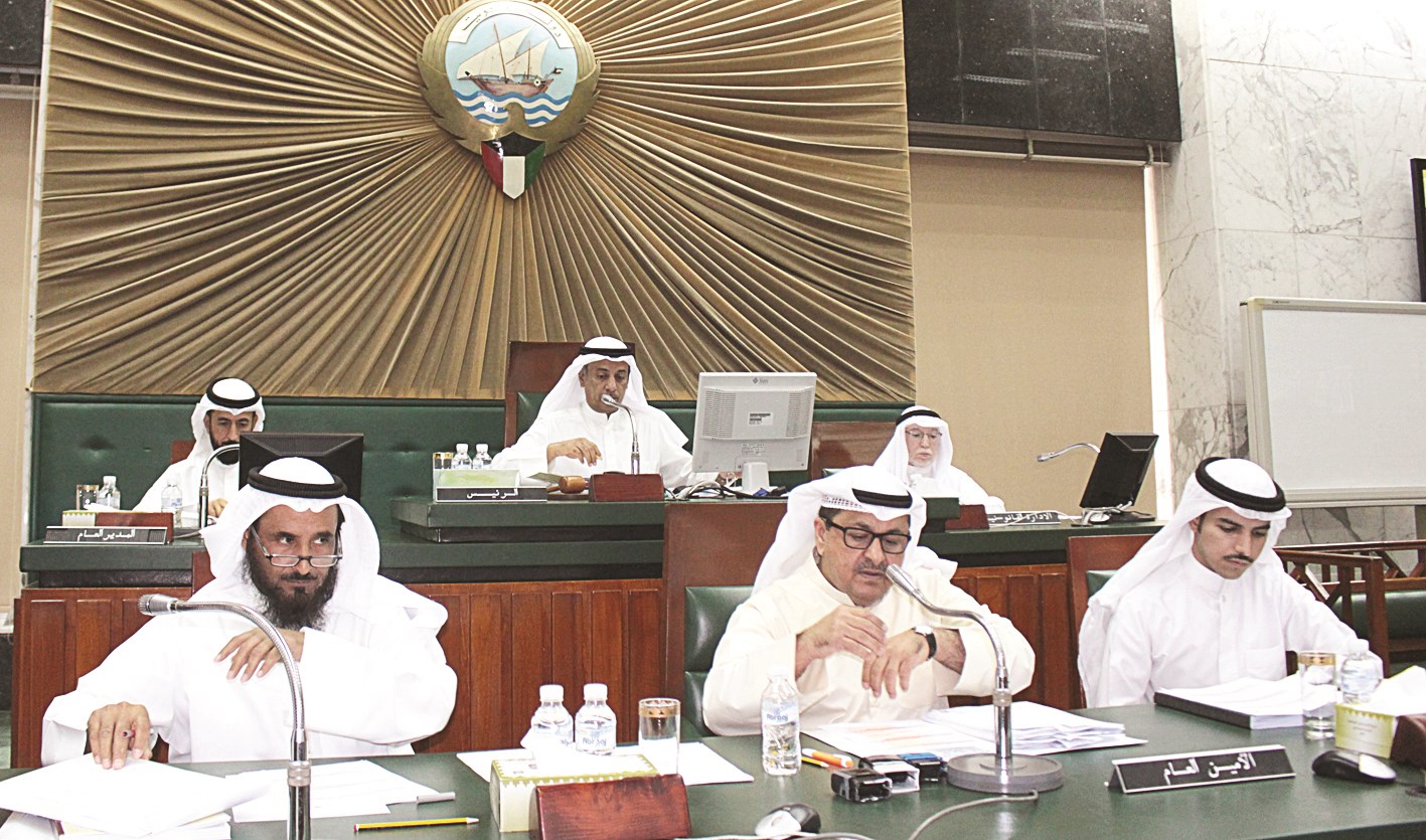 u0645u0647u0644u0647u0644 u0627u0644u062eu0627u0644u062f u0645u062au0631u0626u0633u0627u064b u0627u062cu062au0645u0627u0639 u0627u0644u0645u062cu0644u0633 u0627u0644u0628u0644u062fu064a    (u062au0635u0648u064au0631 u0643u0631u0645 u0630u064au0627u0628)