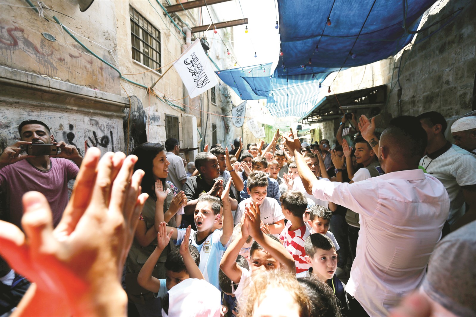 u0627u062du062au0641u0627u0644u0627u062a u0641u064a u0627u0644u0642u062fu0633 u0627u0644u0642u062fu064au0645u0629 u0628u0639u0648u062fu0629 u0627u0644u0645u0635u0644u064au0646 u0625u0644u0649 u0627u0644u0645u0633u062cu062f u0627u0644u0623u0642u0635u0649 u0627u0644u0645u0628u0627u0631u0643 (u0631u0648u064au062au0631u0632)