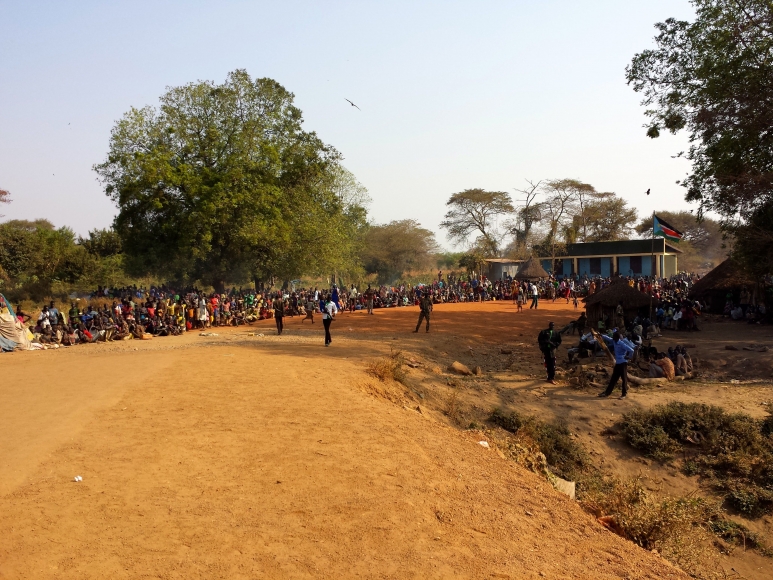 u0645u0639u0633u0643u0631 u0644u0644u0627u062cu0626u064au0646 u0641u064a u0628u0627u062cu0627u0643 u0642u0631u0628 u0627u0644u062du062fu0648u062f u0627u0644u0627u062bu064au0648u0628u064au0629