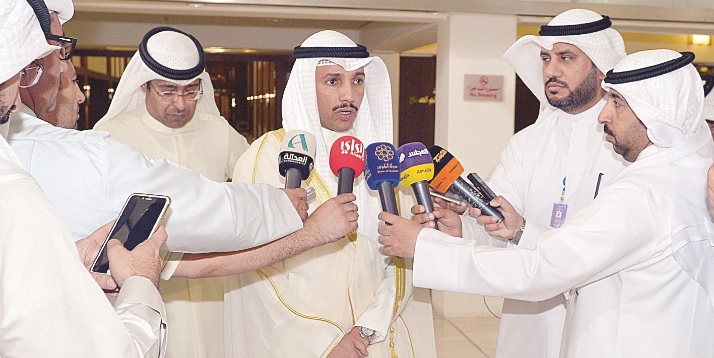 u0627u0644u0631u0626u064au0633 u0627u0644u063au0627u0646u0645 u0645u062au062du062fu062bu0627 u0644u0644u0635u062du0627u0641u064au064au0646 u0641u064a u0645u062cu0644u0633 u0627u0644u0623u0645u0629 u0623u0645u0633 (u062au0635u0648u064au0631 u0623u0633u0639u062f u0639u0628u062fu0627u0644u0644u0647)