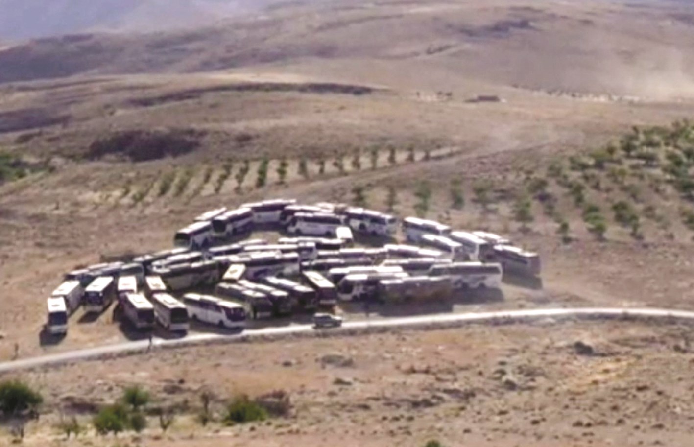 u0635u0648u0631u0629 u0648u0632u0639u0647u0627 u0625u0639u0644u0627u0645 u00abu062du0632u0628 u0627u0644u0644u0647u00bb u0644u0645u062cu0645u0648u0639u0629 u0645u0646 u0627u0644u0628u0627u0635u0627u062a u0627u0644u062au064a u0633u062au0642u0644 u0639u0646u0627u0635u0631 u00abu0627u0644u0646u0635u0631u0629u00bb u0645u0646 u062cu0631u0648u062f u0639u0631u0633u0627u0644