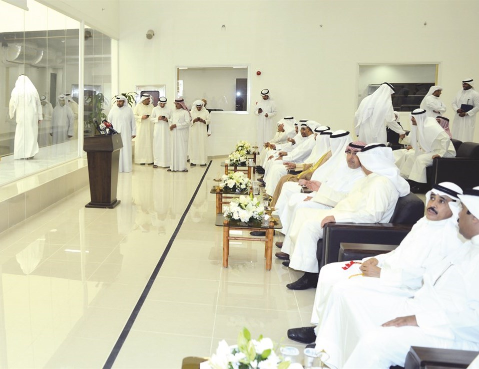 الوزير ومسؤولو «العدل» يطلعون على آلية عمل صالة الحجوزات والمزادات