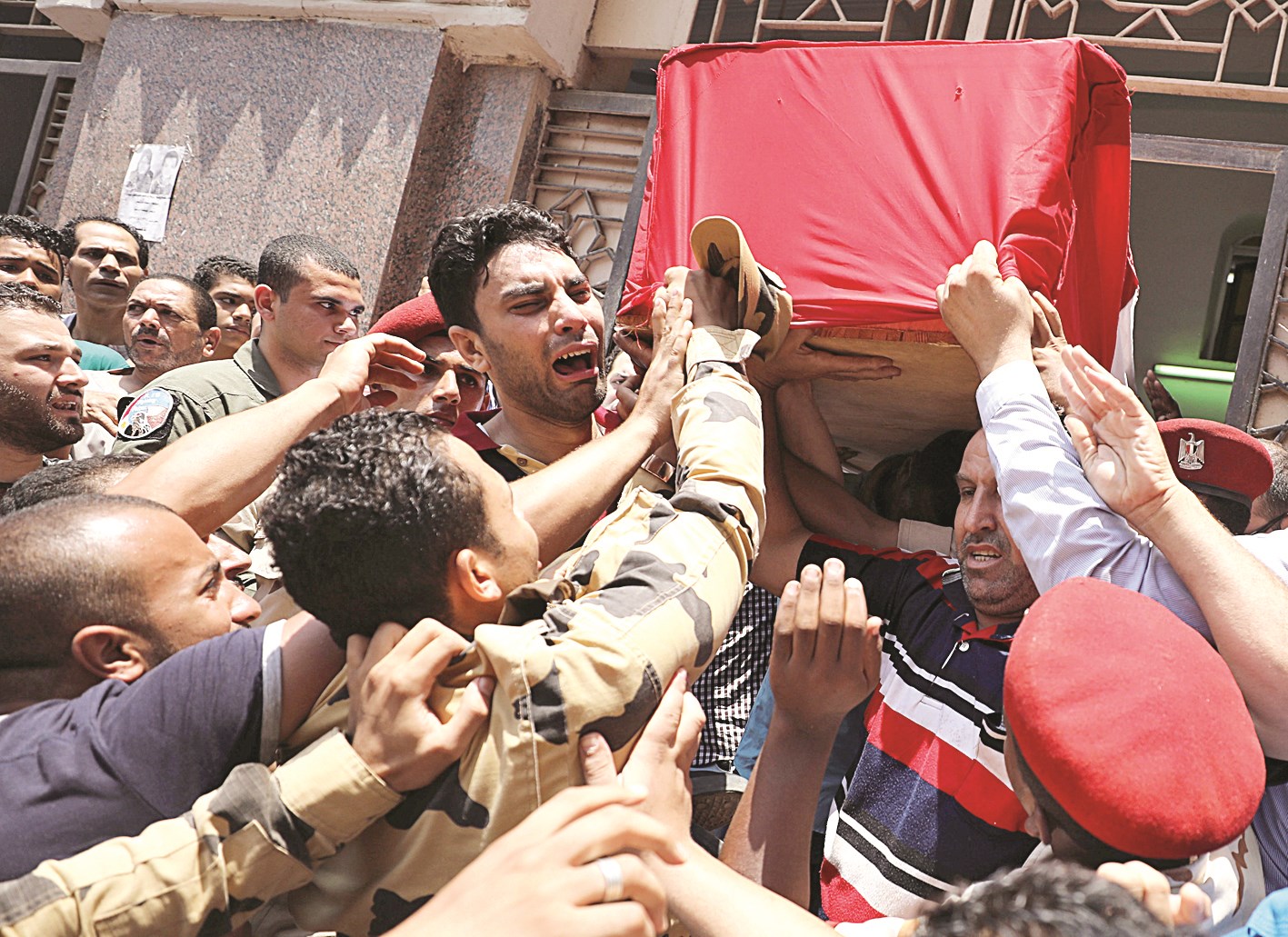 u0645u0635u0631u064au0648u0646 u064au0634u064au0639u0648u0646 u0641u064a u0627u0644u0642u0644u064au0648u0628u064au0629 u0623u062du062f u0634u0647u062fu0627u0621 u0627u0644u062cu064au0634 (u0631u0648u064au062au0631u0632)