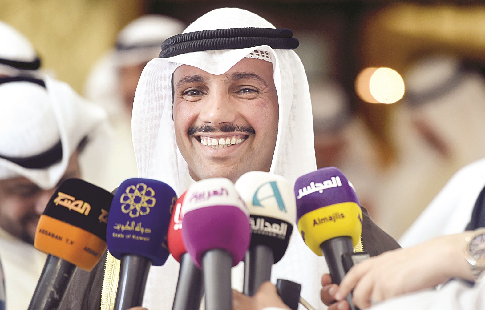 u0627u0644u063au0627u0646u0645 u0645u062au062du062fu062bu0627u064b u0644u0644u0625u0639u0644u0627u0645u064au064au0646 u0641u064a u062eu062au0627u0645 u0627u062cu062au0645u0627u0639 u0645u0643u062au0628 u0627u0644u0645u062cu0644u0633 u0623u0645u0633 (u062au0635u0648u064au0631 u0623u0633u0639u062f u0639u0628u062fu0627u0644u0644u0647)