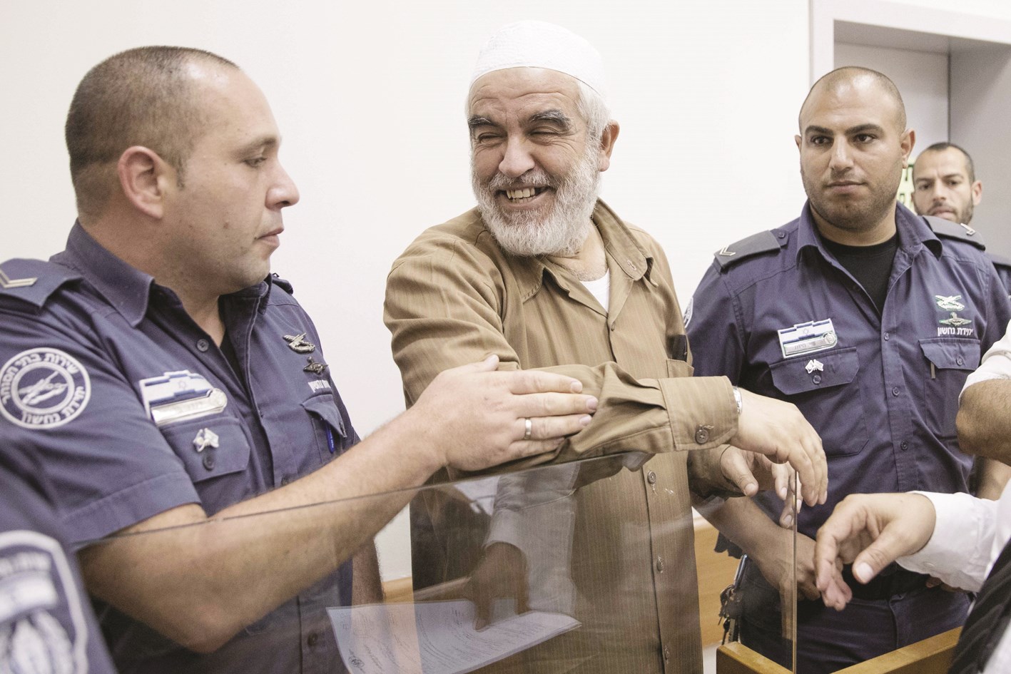 u0631u0627u0626u062f u0635u0644u0627u062d u0644u062fu0649 u062au0648u0642u064au0641u0647 u0641u064a u0645u062du0643u0645u0629 u0642u0631u0628 u062au0644 u0623u0628u064au0628 (u0627 u0641 u0628)