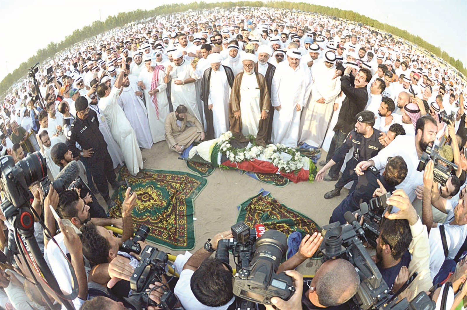 خلال صلاة الجنازة