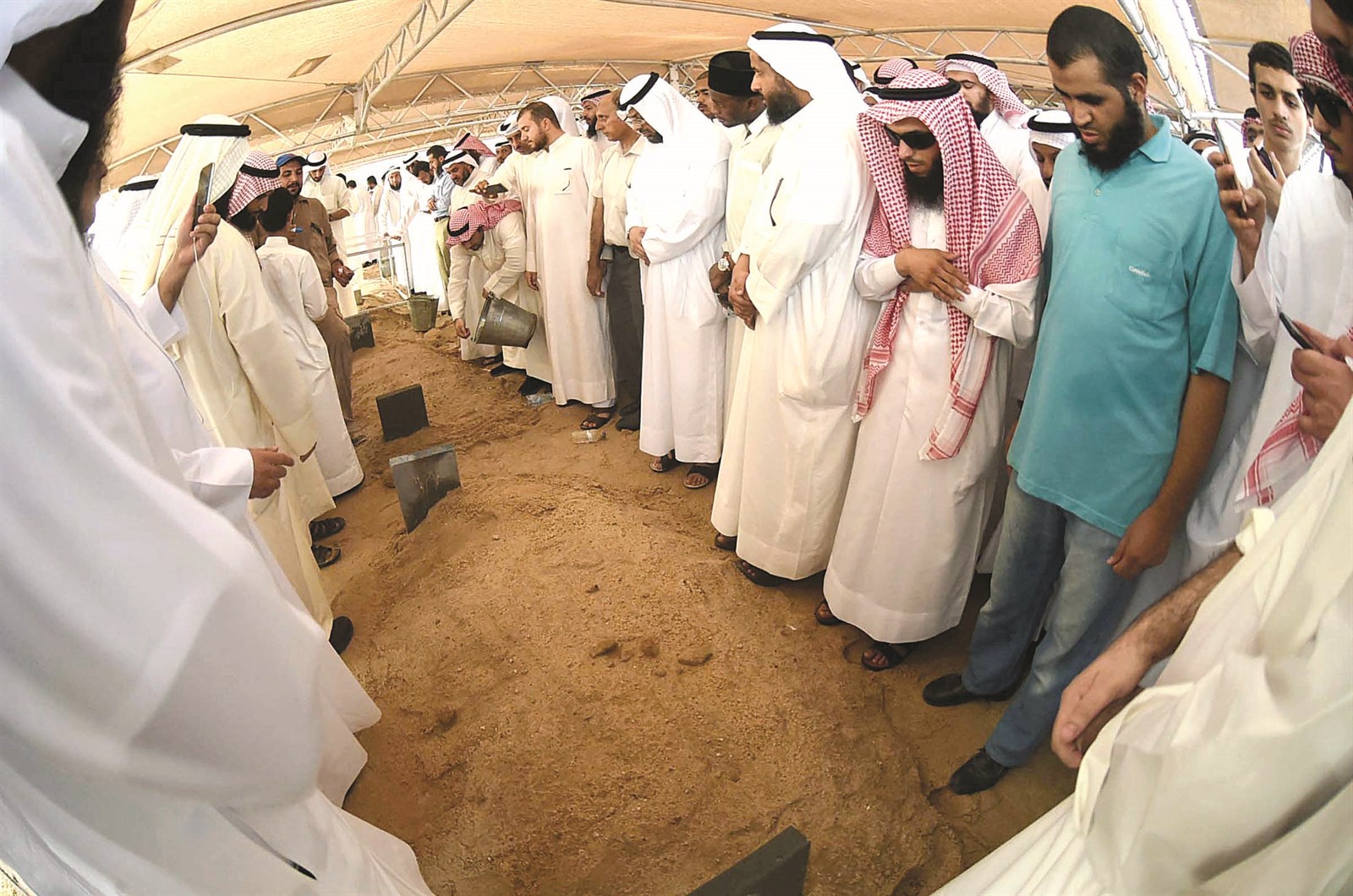 صلاة على قبري الشهيدين