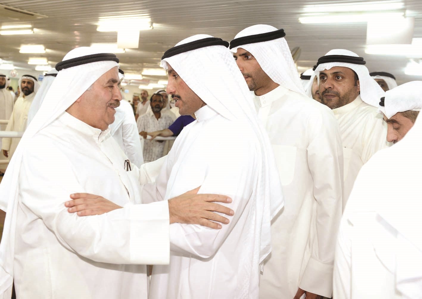 الغانم يعزي بالشهيدين