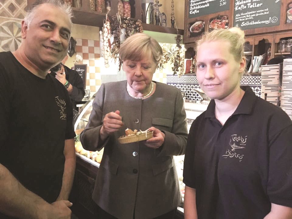 u0623u0646u062cu064au0644u0627 u0645u064au0631u0643u0644 u062eu0644u0627u0644 u062au0646u0627u0648u0644u0647u0627 u0627u0644u0641u0644u0627u0641u0644