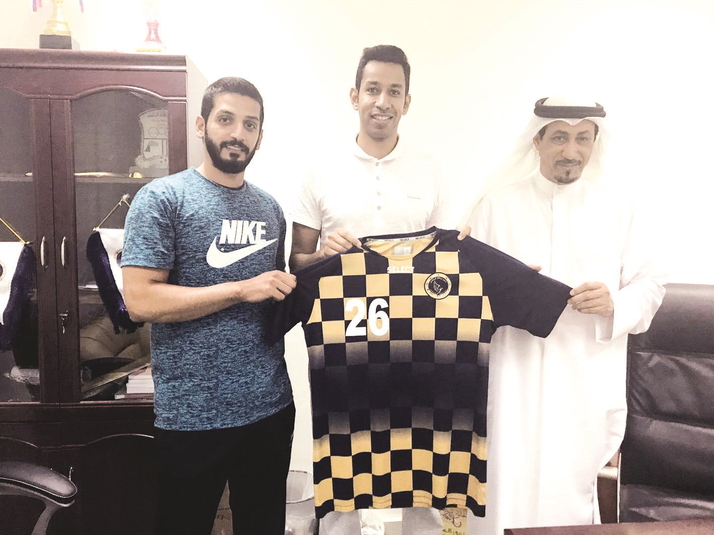 u0645u0628u0627u0631u0643 u062fu062du0644 u0645u0639 u0641u064au0635u0644 u0628u0648u062eu0631u0645u0627 u0628u0639u062f u062au0648u0642u064au0639 u0627u0644u0639u0642u062f