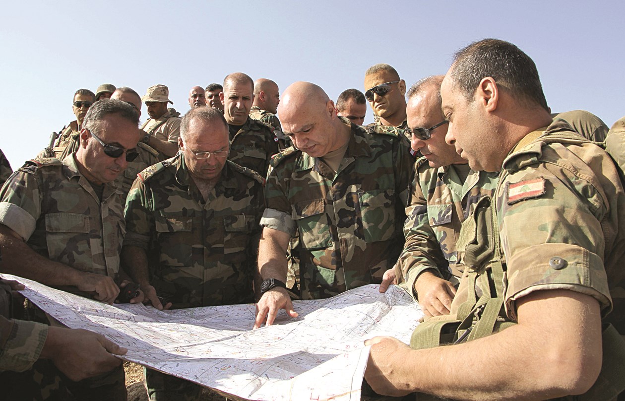 u0642u0627u0626u062f u0627u0644u062cu064au0634 u0627u0644u0644u0628u0646u0627u0646u064a u064au0637u0644u0639 u0645u0646 u0627u0644u0642u0627u062fu0629 u0627u0644u0645u064au062fu0627u0646u064au064au0646 u0639u0644u0649 u0633u064au0631 u0627u0644u0639u0645u0644u064au0627u062a u0641u064a u062cu0631u0648u062f u0631u0623u0633 u0628u0639u0644u0628u0643   (u0627 u0641 u0628)