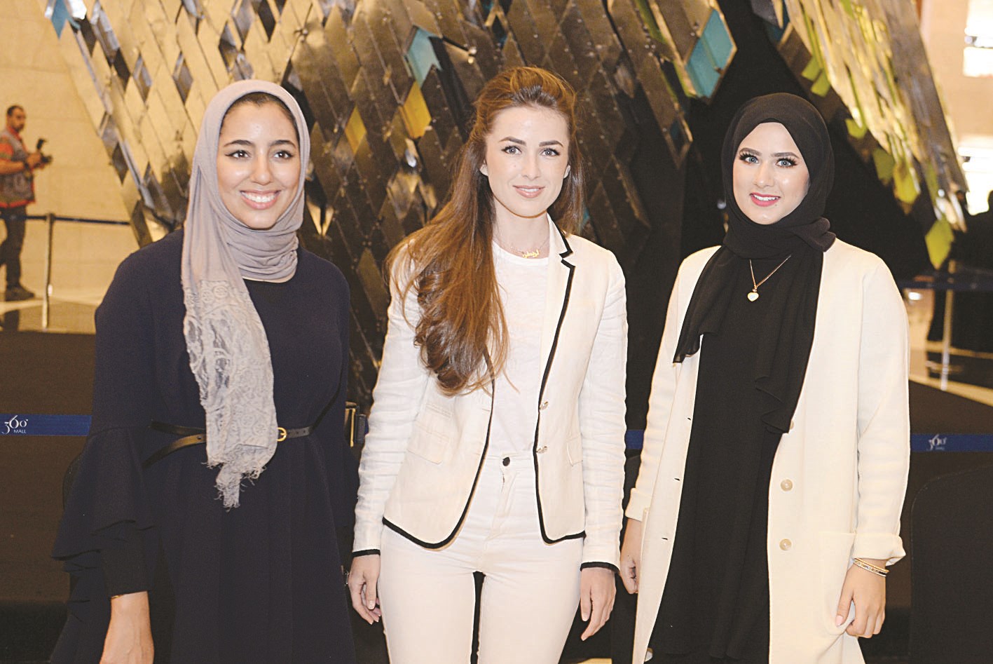 الطالبات المشاركات في الورشة