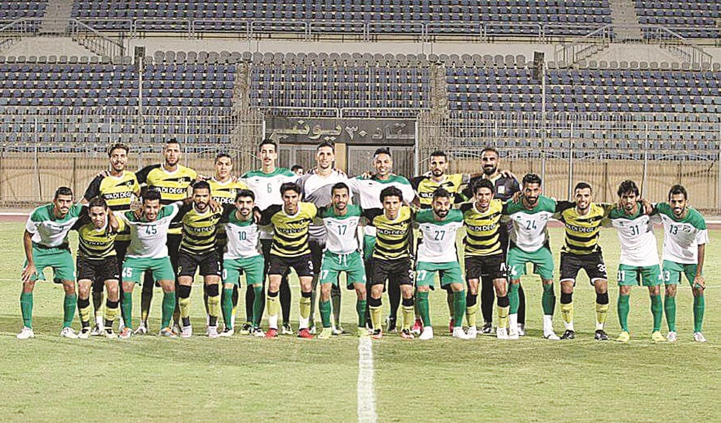 فريقا العربي ووادي دجلة قبل بداية المباراة