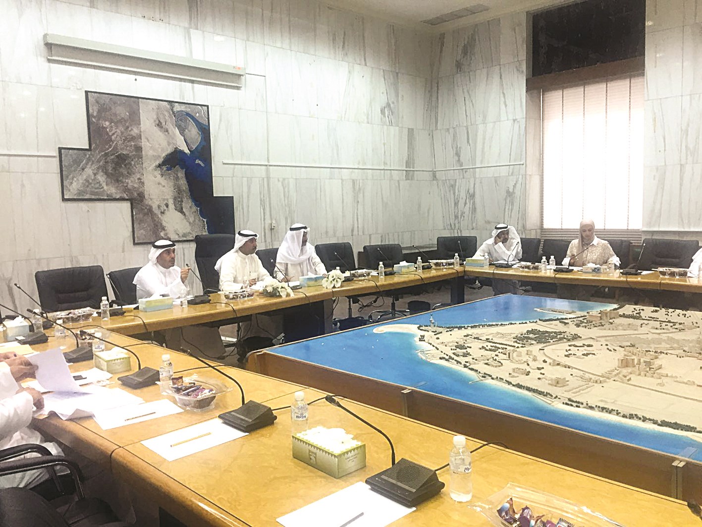 u0645u0646 u0627u062cu062au0645u0627u0639 u0644u062cu0646u0629 u0627u0644u0641u0631u0648u0627u0646u064au0629 u0641u064a u0627u0644u0645u062cu0644u0633 u0627u0644u0628u0644u062fu064a