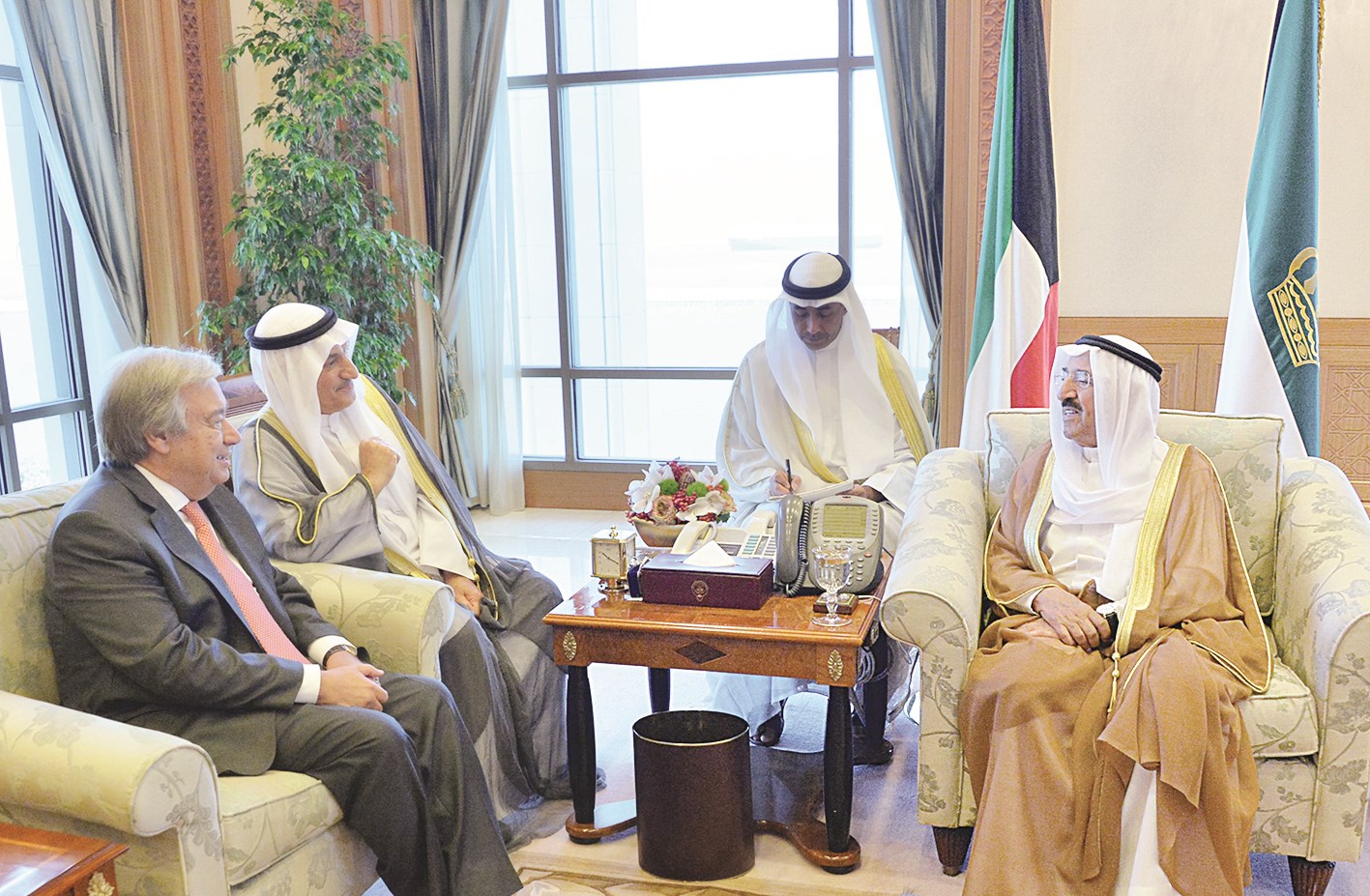 u062du062fu064au062b u0628u064au0646 u0635u0627u062du0628 u0627u0644u0633u0645u0648 u0648u063au0648u062au064au0631u064au0633