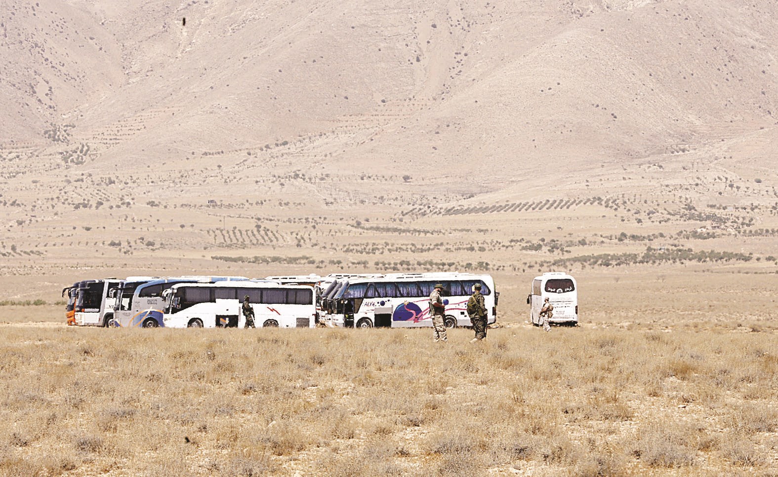 u0628u0627u0635u0627u062a u062au0646u062au0638u0631 u0641u064a u0642u0627u0631u0629 u0628u0627u0644u0642u0644u0645u0648u0646 u0627u0644u063au0631u0628u064a u0644u0646u0642u0644 u0645u0633u0644u062du064a u00abu062fu0627u0639u0634u00bb u0648u0639u0627u0626u0644u0627u062au0647u0645 u0645u0646 u0645u0646u0637u0642u0629 u0627u0644u062du062fu0648u062f u0627u0644u0644u0628u0646u0627u0646u064au0629 - u0627u0644u0633u0648u0631u064au0629 u0625u0644u0649 u062fu064au0631 u0627u0644u0632u0648u0631 (u0627 u0641 u0628)