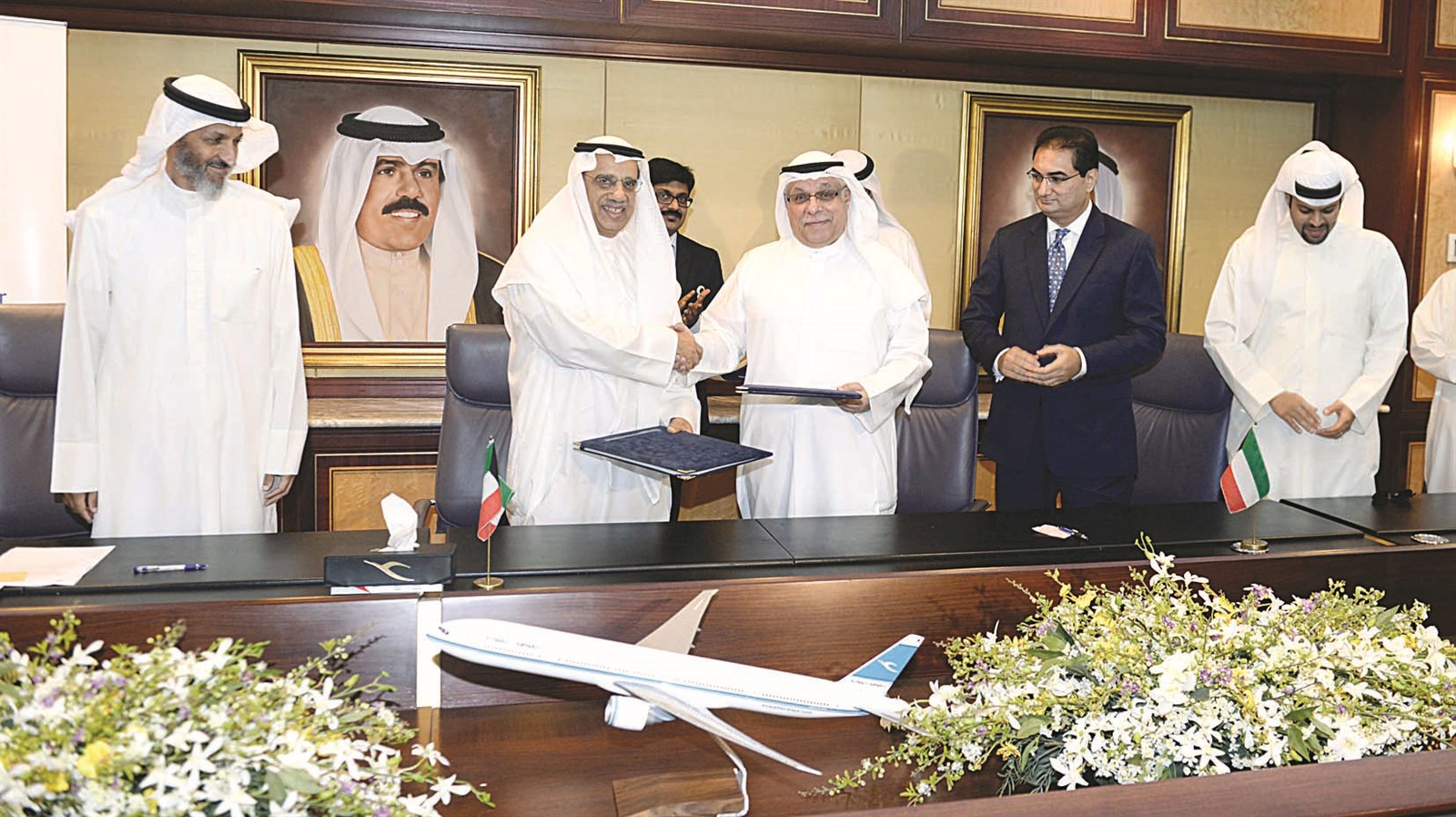 u0627u0644u0631u0634u064au062f u0648u0627u0644u0643u0646u062fu0631u064a u0639u0642u0628 u062au0648u0642u064au0639 u0627u0644u0627u062au0641u0627u0642u064au0629 (u062au0635u0648u064au0631 u0632u0643u0631u064au0627 u0639u0637u064au0629)