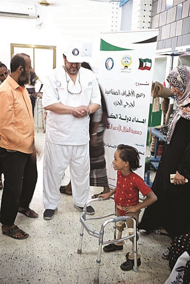 تركيب أطراف لأحد الأطفال