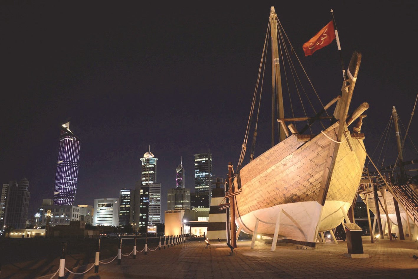 متحف الكويت البحري مقابل سوق شرق