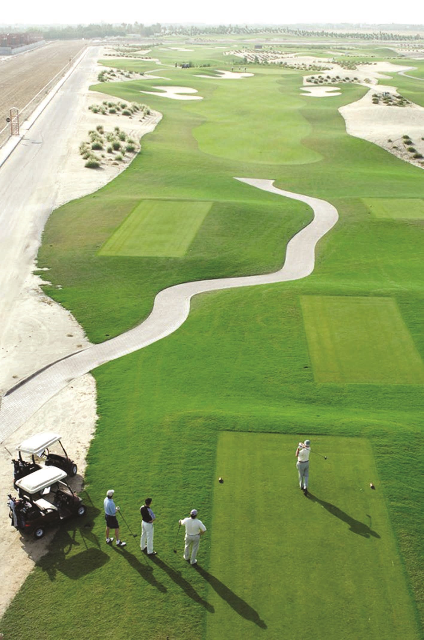 منتجع صحارى للغولف