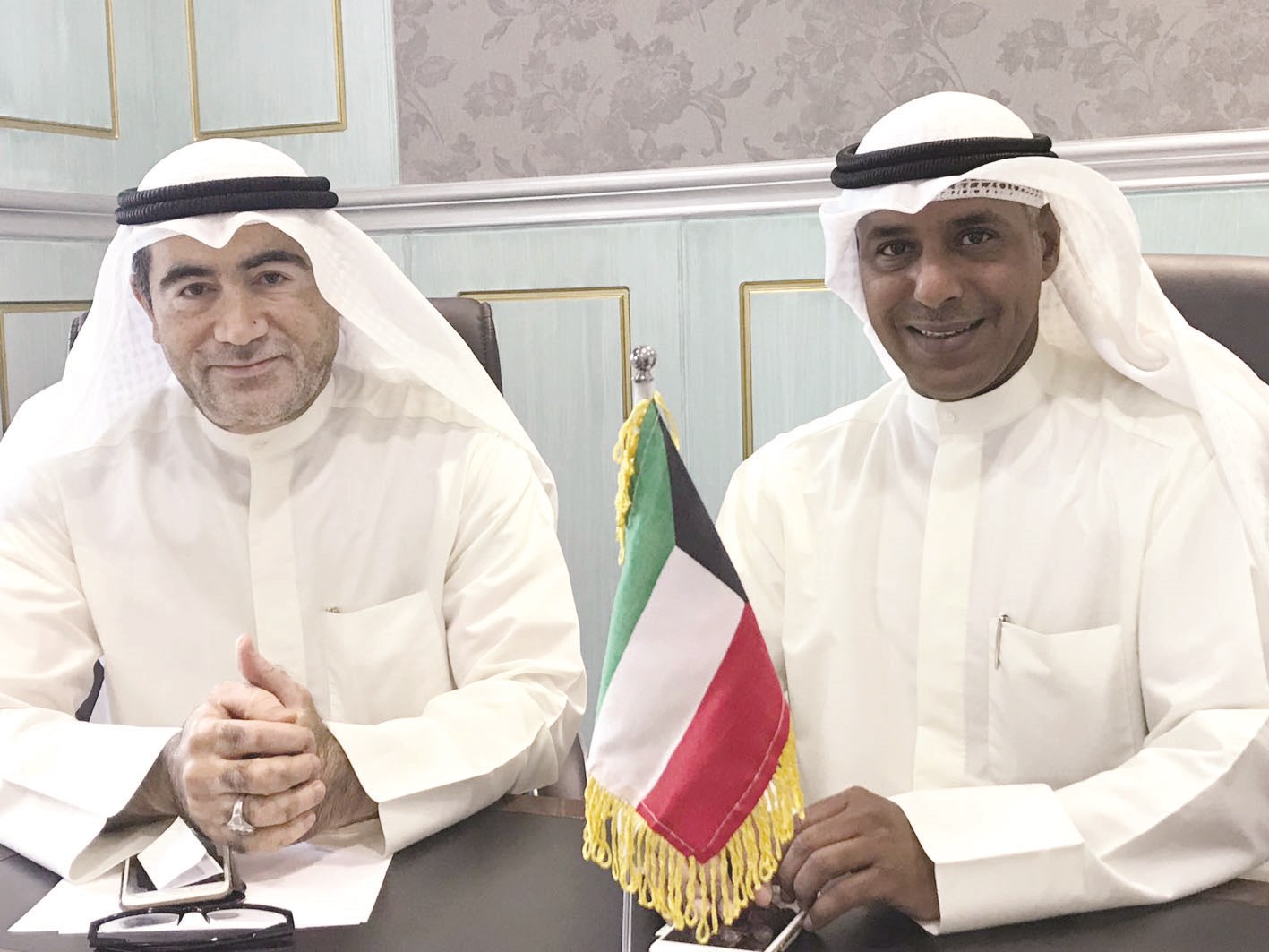 u0639u0627u062fu0644 u062fu0634u062au064a u0648u0645u0633u0627u0639u062f u0627u0644u0633u0644u0637u0627u0646 u0641u064a u0627u0644u0645u0624u062au0645u0631 u0627u0644u0635u062du0627u0641u064a