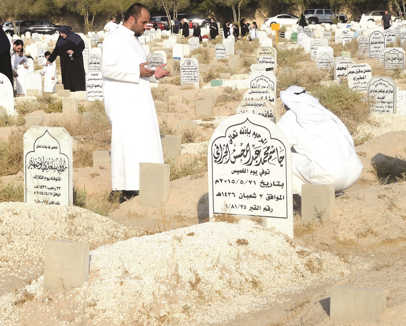 ...وقبر المغفور له جاسم الخرافي
