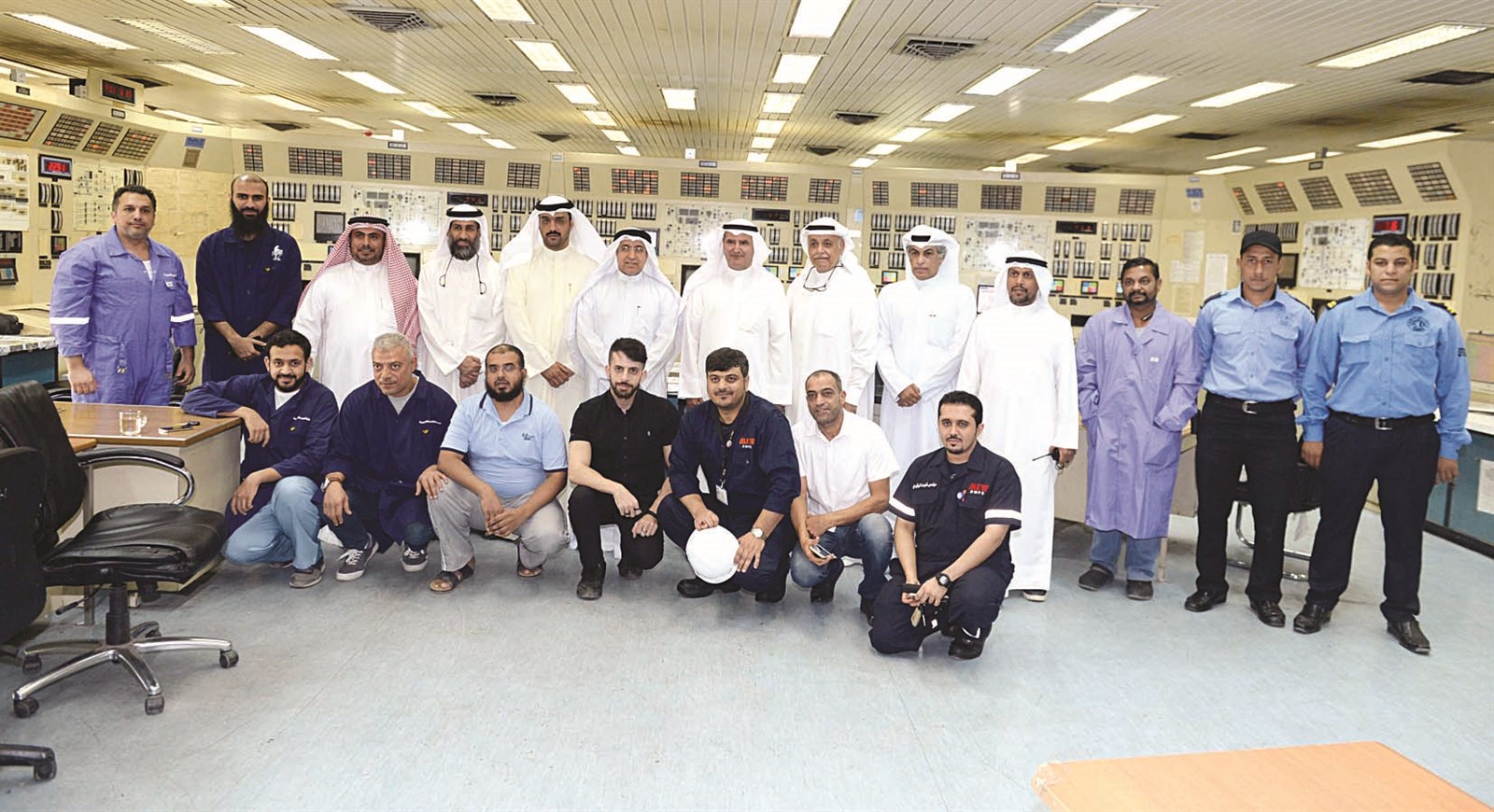 الوزير مع العاملين