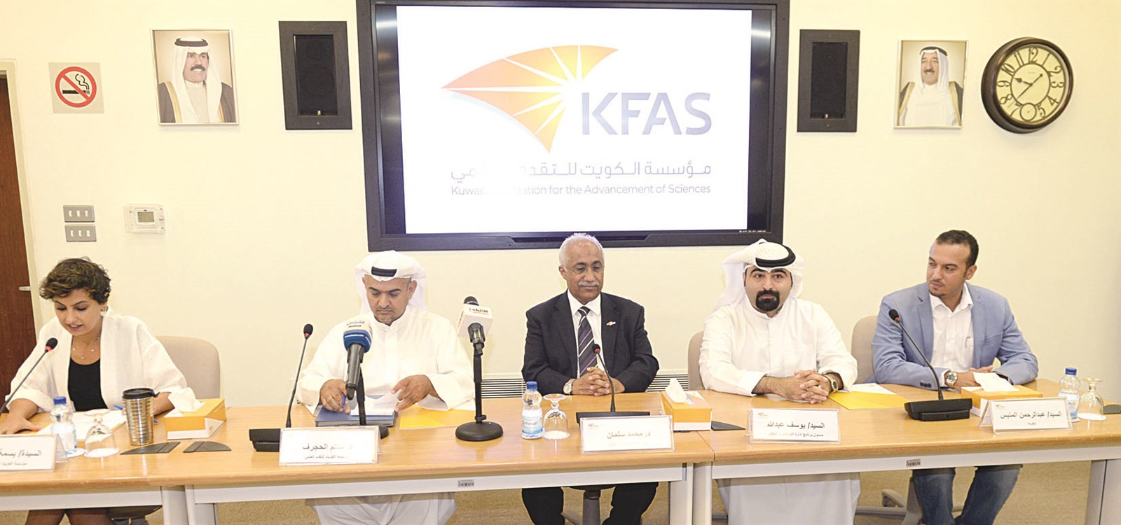 u0627u0644u062du062cu0631u0641 u0648u0627u0644u0639u0628u062fu0627u0644u0644u0647 u0648u0633u0644u0645u0627u0646 u0648u0627u0644u0645u0646u064au0633 u062eu0644u0627u0644 u062au062fu0634u064au0646 u0627u0644u062fu0648u0631u0629 (u062au0635u0648u064au0631 u0632u0643u0631u064au0627 u0639u0637u064au0629)