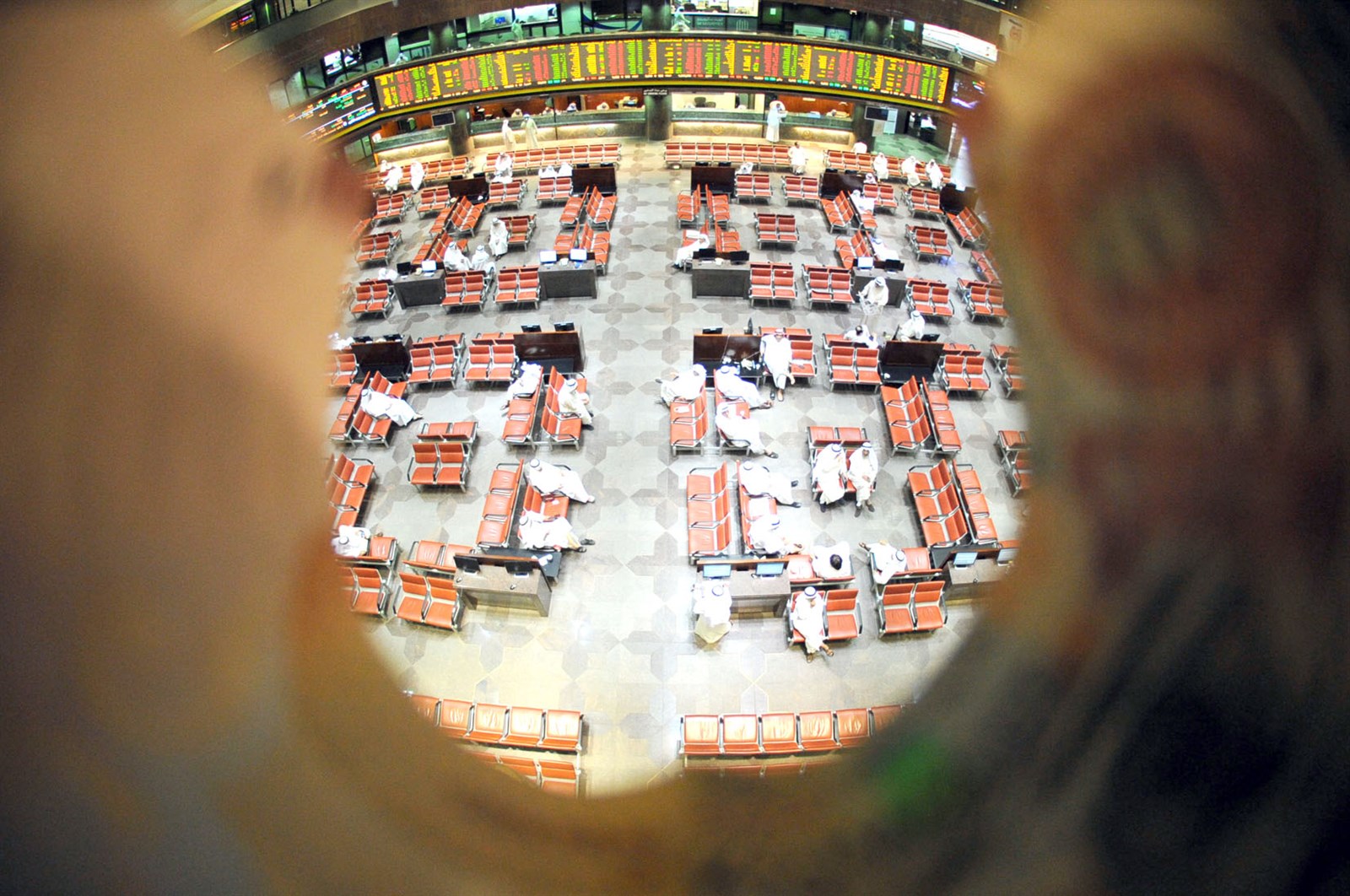 u062au0639u062fu064au0644u0627u062a u0645u0646u062au0638u0631u0629 u0644u0645u0648u0627u0643u0628u0629 u0627u0644u062au0637u0648u0631u0627u062a u0627u0644u0639u0627u0644u0645u064au0629 (u062au0635u0648u064au0631 u0637u0627u0631u0642 u0639u0632u0627u0644u062fu064au0646)