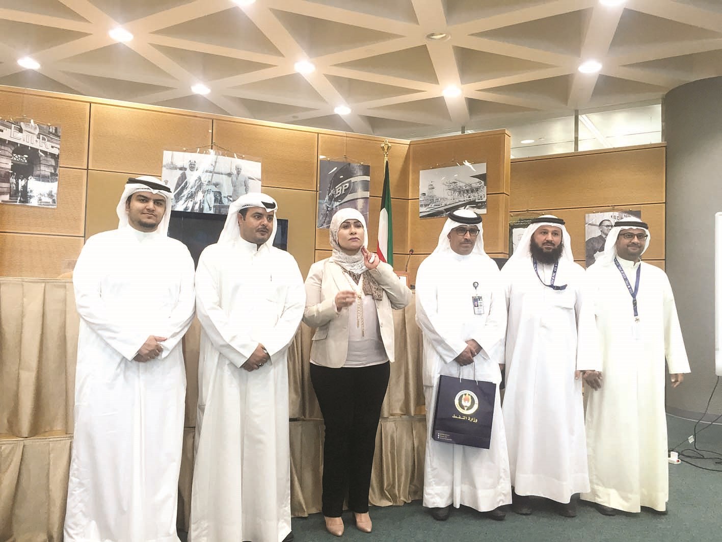 u062au0645u0627u0636u0631 u0627u0644u0635u0628u0627u062d u0648u0627u0644u063au0631u0628u0644u0644u064a u0639u0642u0628 u0627u0644u0646u062fu0648u0629 (u062au0635u0648u064au0631 u0643u0631u0645 u0630u064au0627u0628)