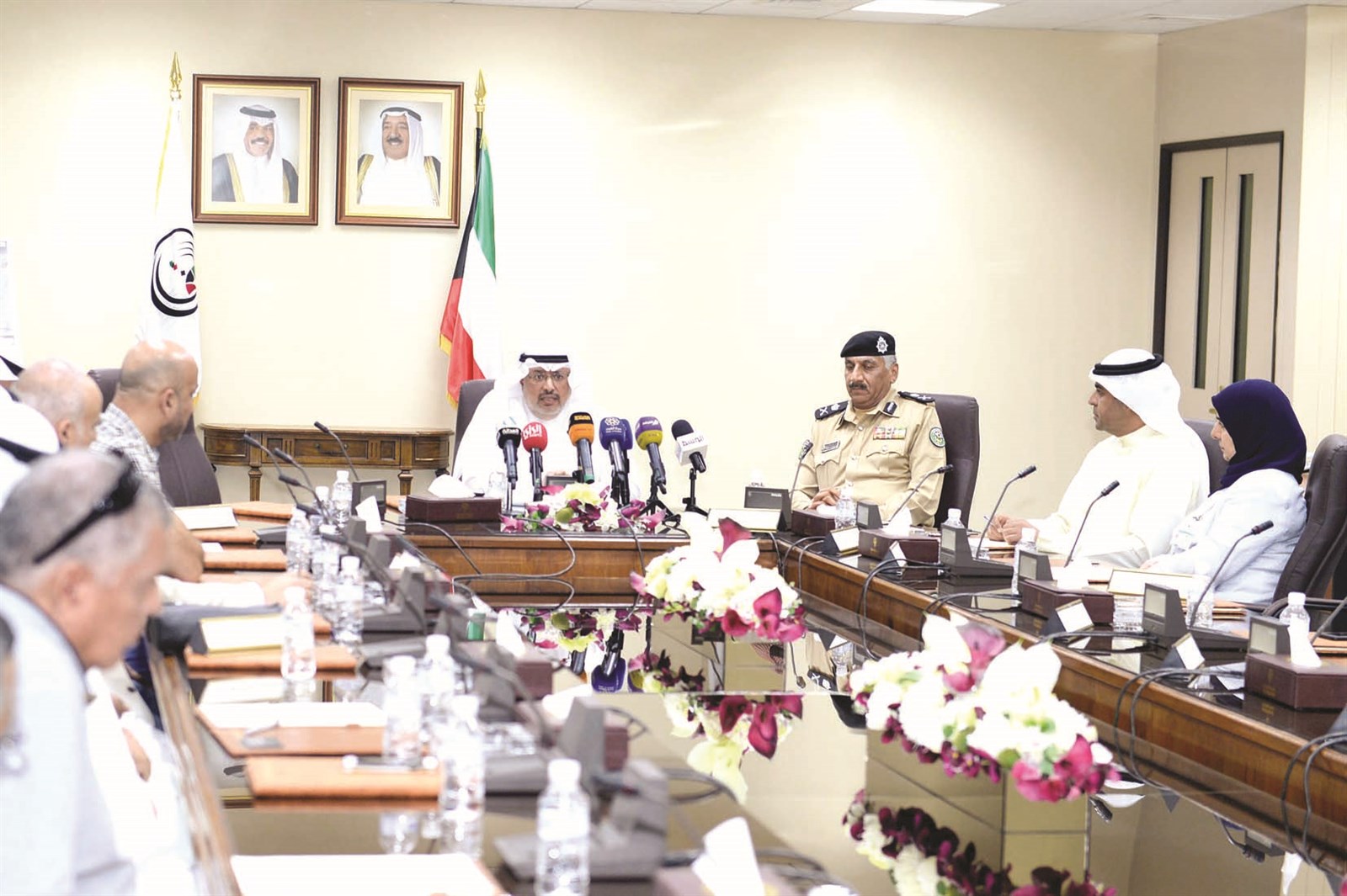 u0627u0644u062du0635u0627u0646 u0648u0627u0644u0634u0648u064au0639 u062eu0644u0627u0644 u0627u0644u0627u062cu062au0645u0627u0639 (u062au0635u0648u064au0631 u0632u0643u0631u064au0627 u0639u0637u064au0629)