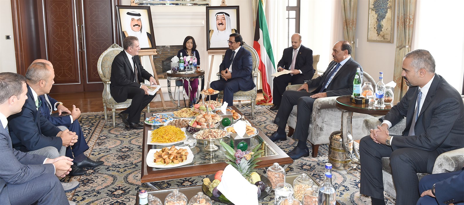 ... ومستقبلاً رئيس وأعضاء مجلس شركة «ليماك»