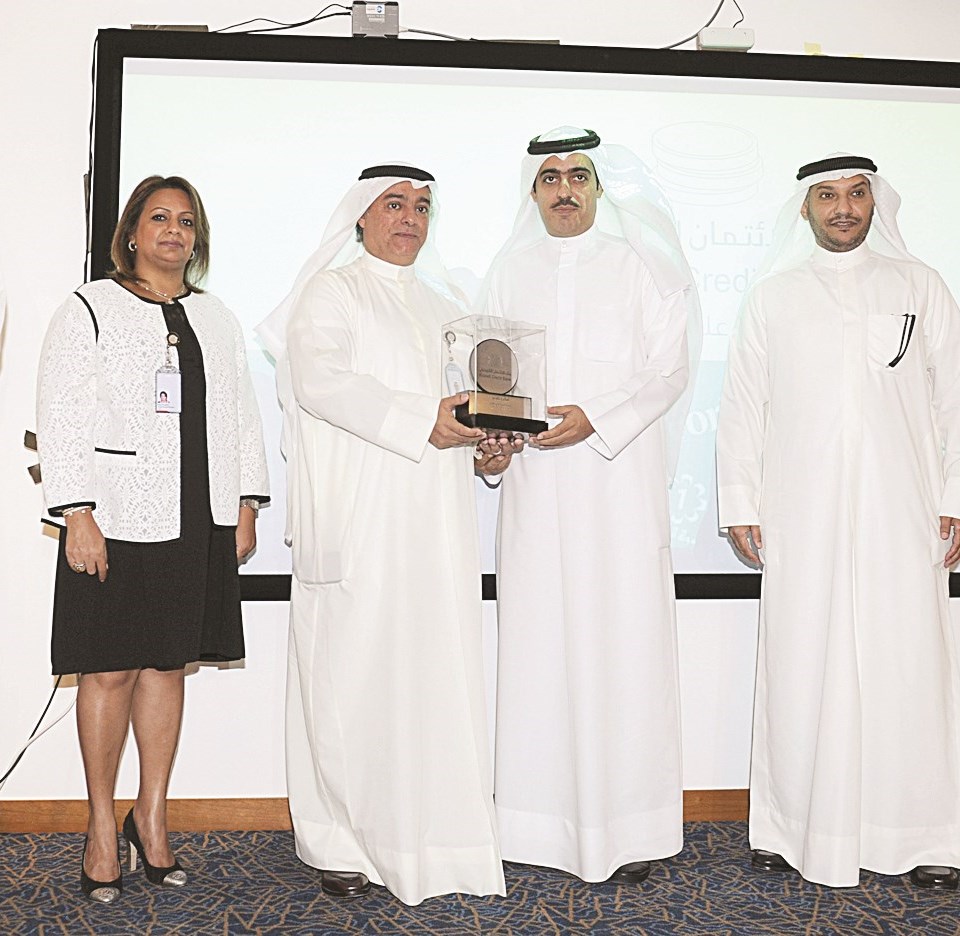 المضف مكرما الزميل محمد صباح