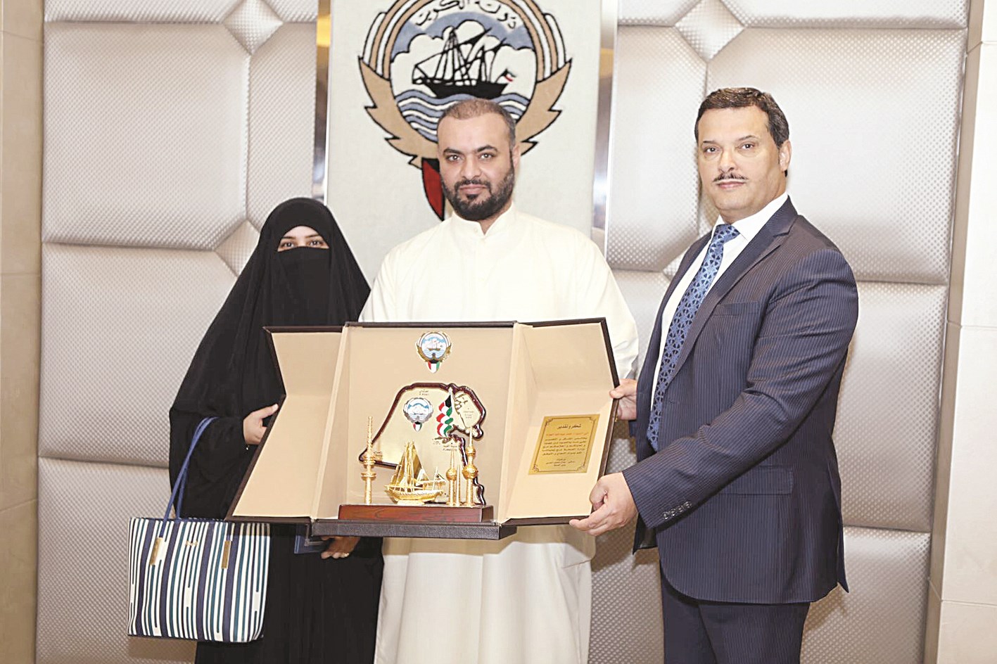 u0627u0644u062du0631u0628u064a u064au0642u062fu0645 u062fu0631u0639u0627 u062au0643u0631u064au0645u064au0629 u0644u0644u0645u0648u0627u0637u0646 u062du0645u062f u0627u0644u0639u0648u0627u0645