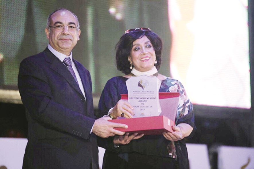 u0633u0647u064au0631 u0627u0644u0645u0631u0634u062fu064a u0641u064a u062du0641u0644 u0627u0644u0627u0641u062au062au0627u062d