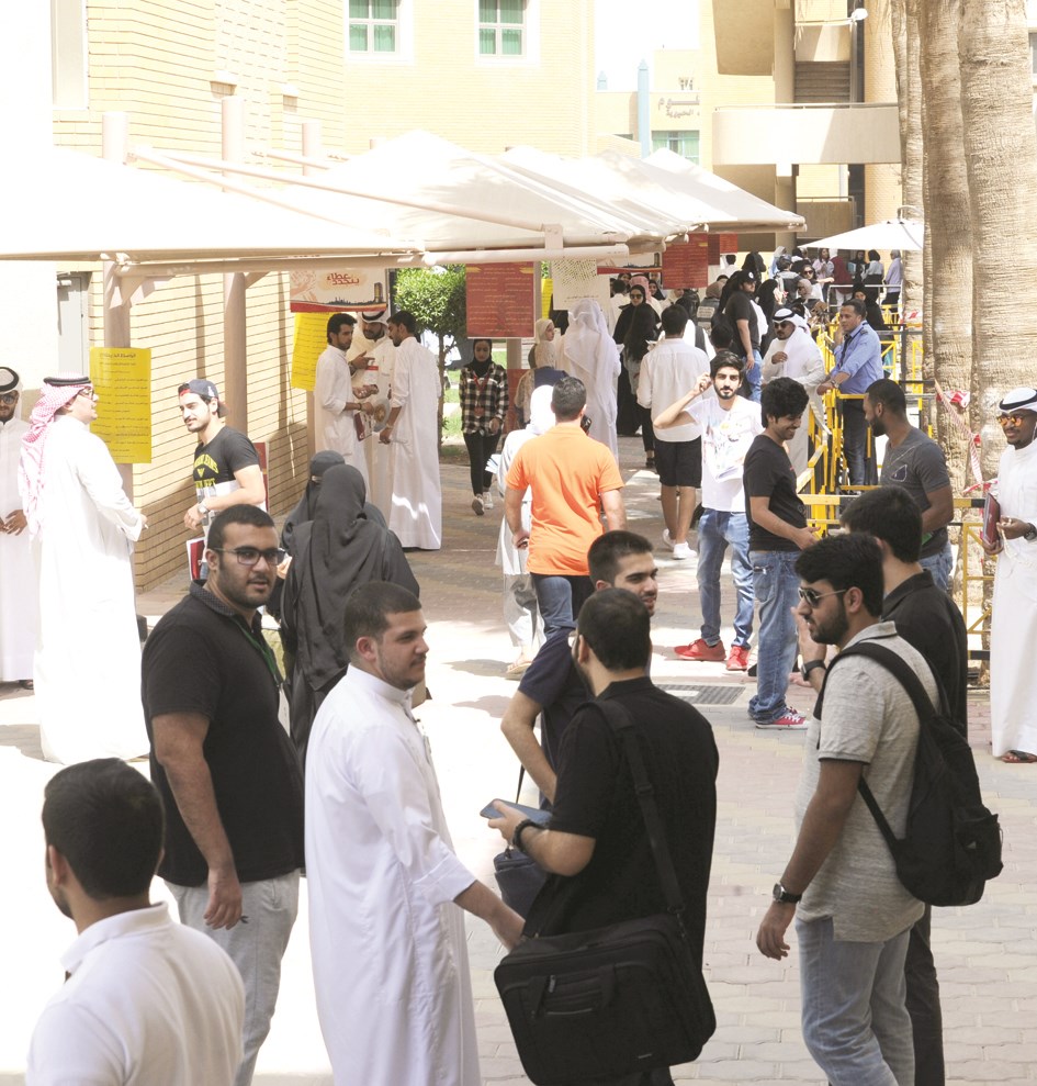 حركة كليات موقع الخالدية غلب عليها طابع الدراسة لا الانتخابات (تصوير طارق عزالدين)