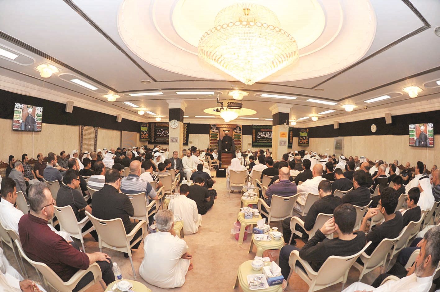 u062du0636u0648u0631 u0627u0644u062du0633u064au0646u064au0629 u0627u0644u0643u0627u0638u0645u064au0629 u064au0633u062au0645u0639u0648u0646 u0644u0644u0634u064au062e u0623u062du0645u062f u0627u0644u0639u062cu0645u064a  (u062au0635u0648u064au0631 u0633u0639u062f u0647u0646u062fu0627u0648u064a)