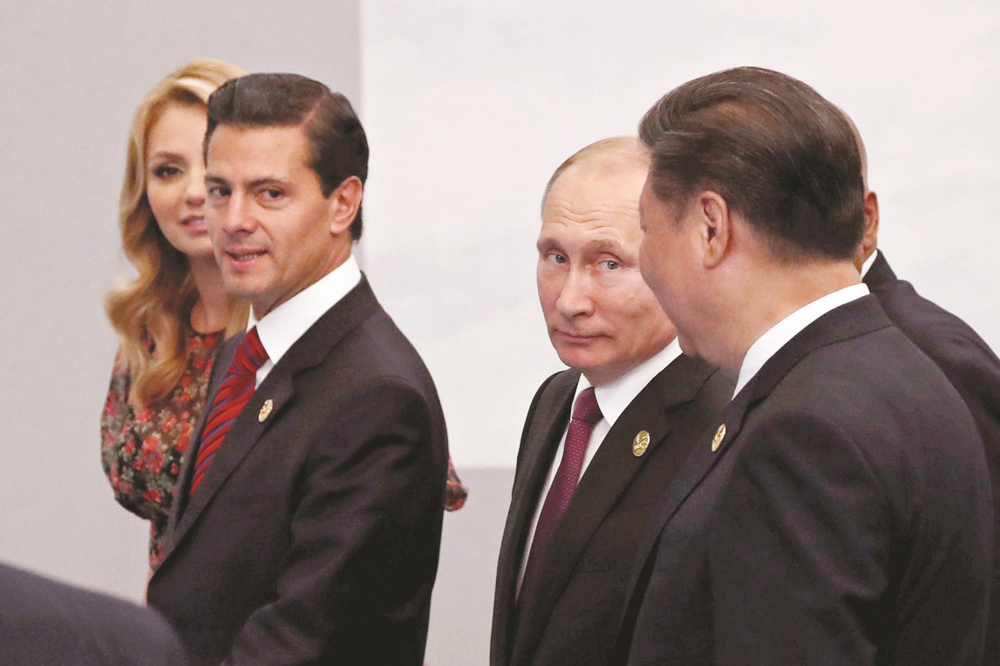 u0627u0644u0631u0626u064au0633 u0627u0644u0631u0648u0633u064a u0641u0644u0627u062fu064au0645u064au0631 u0628u0648u062au064au0646 u0645u062au0648u0633u0637u0627u064b u0646u0638u064au0631u064au0647 u0627u0644u0635u064au0646u064a u0634u064a u062cu064au0646 u0628u064au0646u063a u0648u0627u0644u0645u0643u0633u064au0643u064a u0625u0646u0631u064au0643u064a u0628u064au0646u064au0627 u0646u064au064au062au0648 u062eu0644u0627u0644 u0642u0645u0629 u00abu0628u0631u064au0643u0633u00bb  (u0631u0648u064au062au0631u0632)