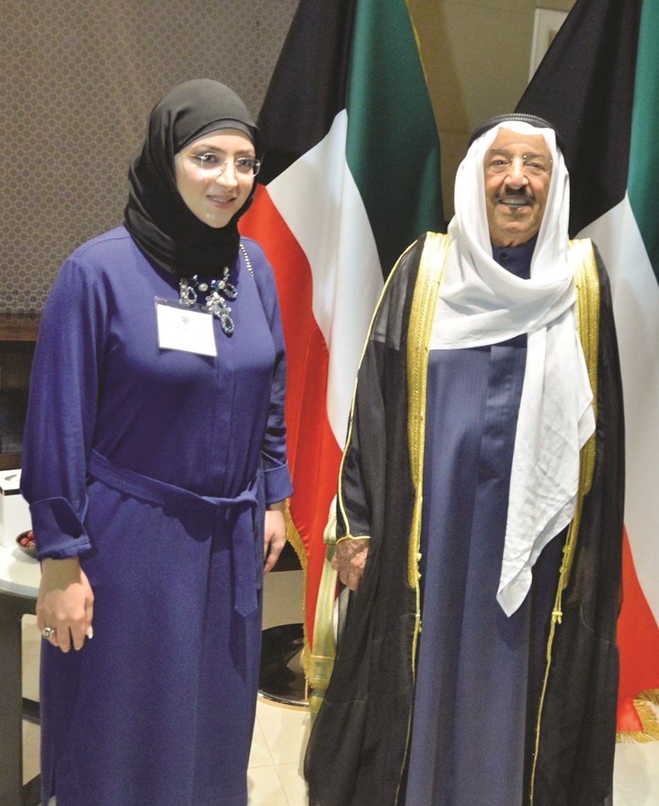 ... وطالبة أخرى