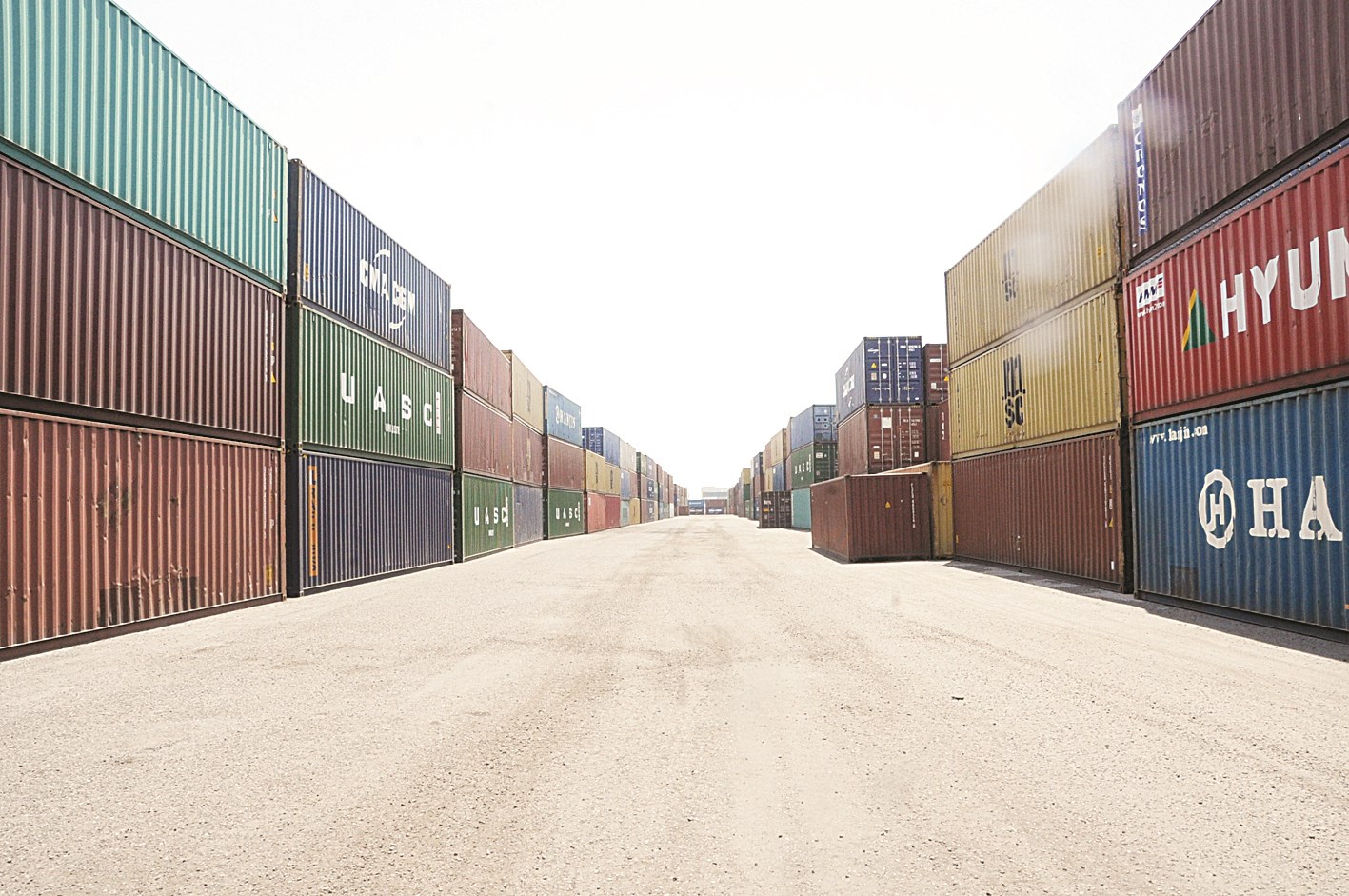 u0627u0644u0623u0632u0645u0629 u0628u062du0627u062cu0629 u0625u0644u0649 u062du0644 u0633u0631u064au0639   (u062au0635u0648u064au0631 u0637u0627u0631u0642 u0639u0632u0627u0644u062fu064au0646)