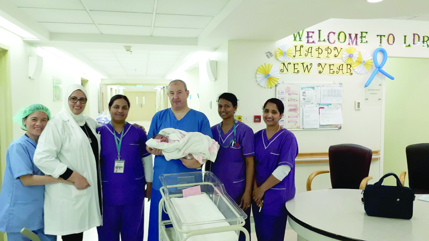  u0645u062du0645u0648u062f u0639u0628u062f u0627u0644u0633u062au0627u0631 u0648u0627u0644u0641u0631u064au0642 u0627u0644u0645u0639u0627u0648u0646.... u0648u0623u0648u0644 u0645u0648u0644u0648u062fu0629 u0641u064a u0645u0633u062au0634u0641u0649 u0627u0644u0645u0648u0627u0633u0627u0629 t(u062au0635u0648u064au0631 u0637u0627u0631u0642 u0639u0632u0627u0644u062fu064au0646)