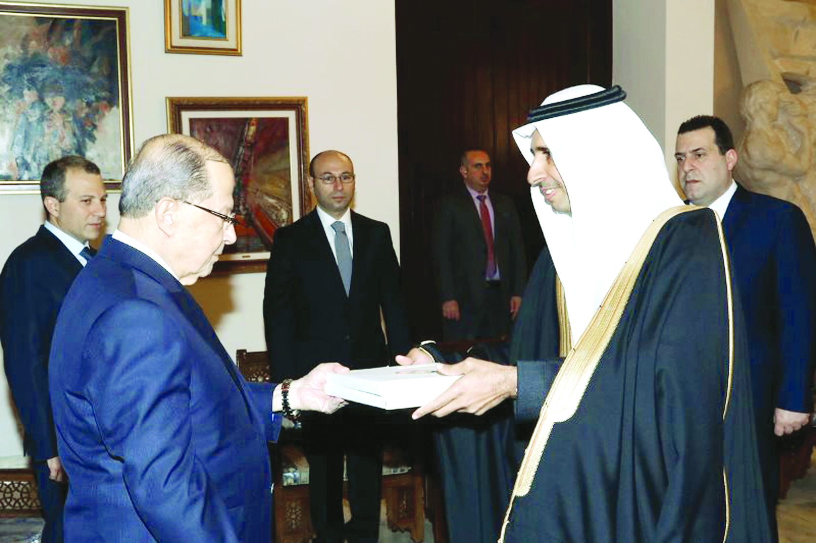 u0627u0644u0633u0641u064au0631 u0627u0644u0633u0639u0648u062fu064a u064au0642u062fu0645 u0623u0648u0631u0627u0642 u0627u0639u062au0645u0627u062fu0647 u0644u0644u0631u0626u064au0633 u0627u0644u0644u0628u0646u0627u0646u064a